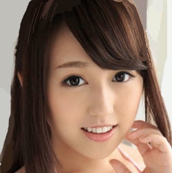 里美まゆの顔写真