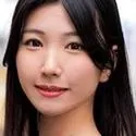 響かれんの顔写真